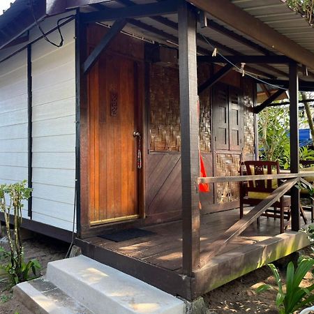 The Station Tioman Hotell Kampong Ayer Batang Eksteriør bilde
